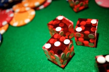 mcd app running on Android and iOS devices showing live blackjack table